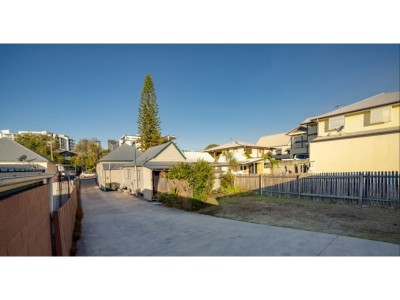 For Sale By Owner WEST END, QLD 4101