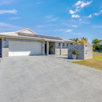 For Sale By Owner CORAL COVE, QLD 4670