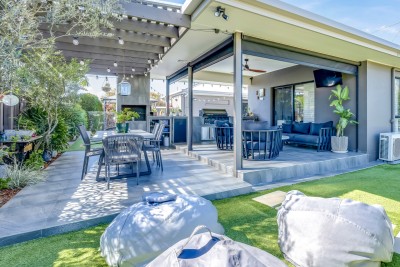 For Sale By Owner CORAL COVE, QLD 4670