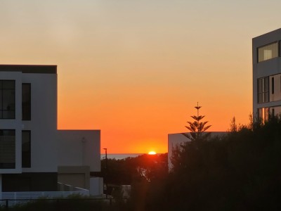 For Sale By Owner NORTH COOGEE, WA 6163