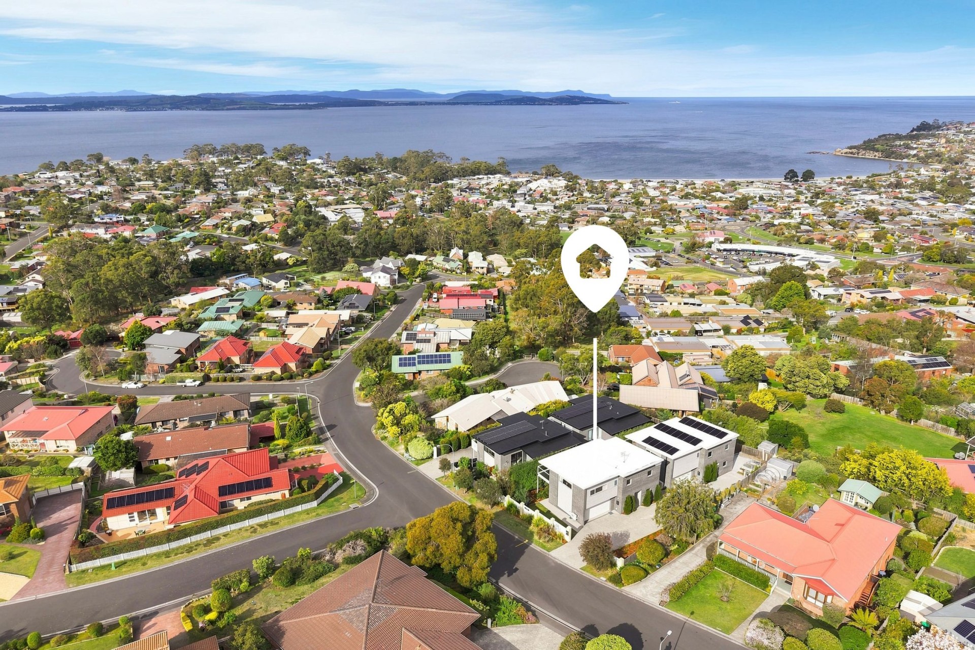 For Sale By Owner: 1/5 Amethyst Drive, Blackmans Bay, TAS 7052