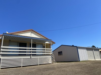 For Sale By Owner BOYNE ISLAND, QLD 4680