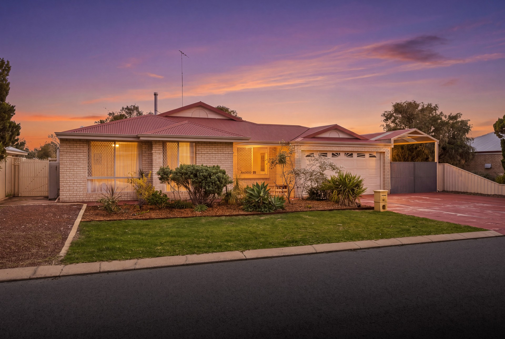 Property For Sale By Owner In Western Australia DAWESVILLE, WA 6211