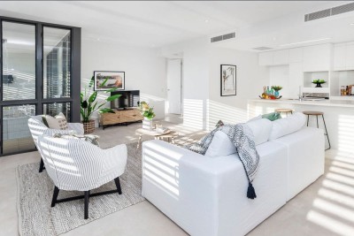 For Sale By Owner PARADISE POINT, QLD 4216