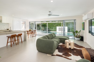 For Sale By Owner BIGGERA WATERS, QLD 4216
