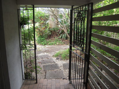 For Sale By Owner CHAPEL HILL, QLD 4069