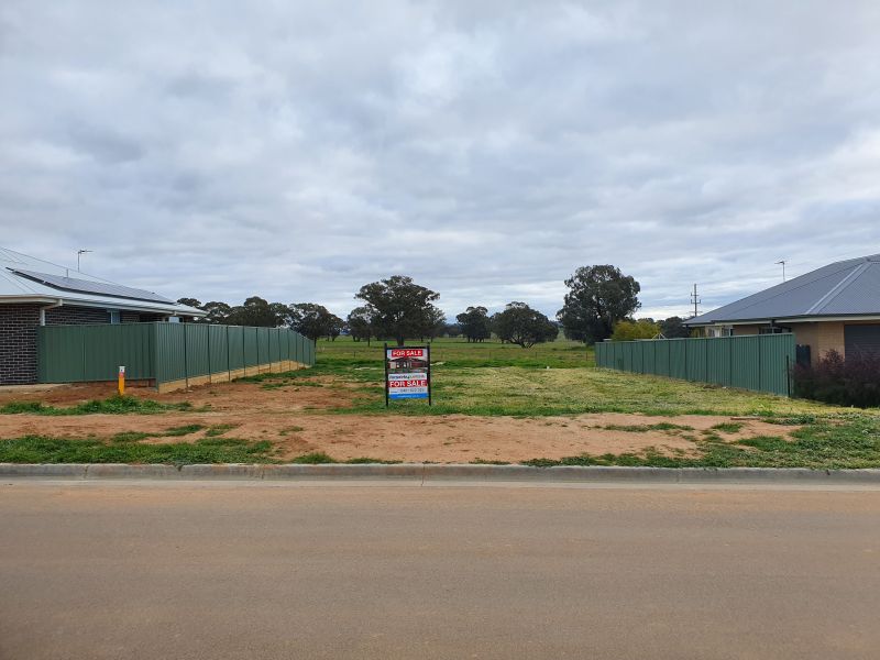 For Sale By Owner Forest Hill NSW 2651 Lot 1401 Paperbark Drive