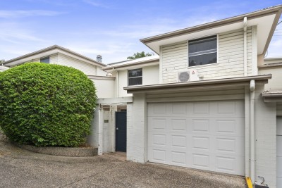 For Sale By Owner CLAYFIELD, QLD 4011