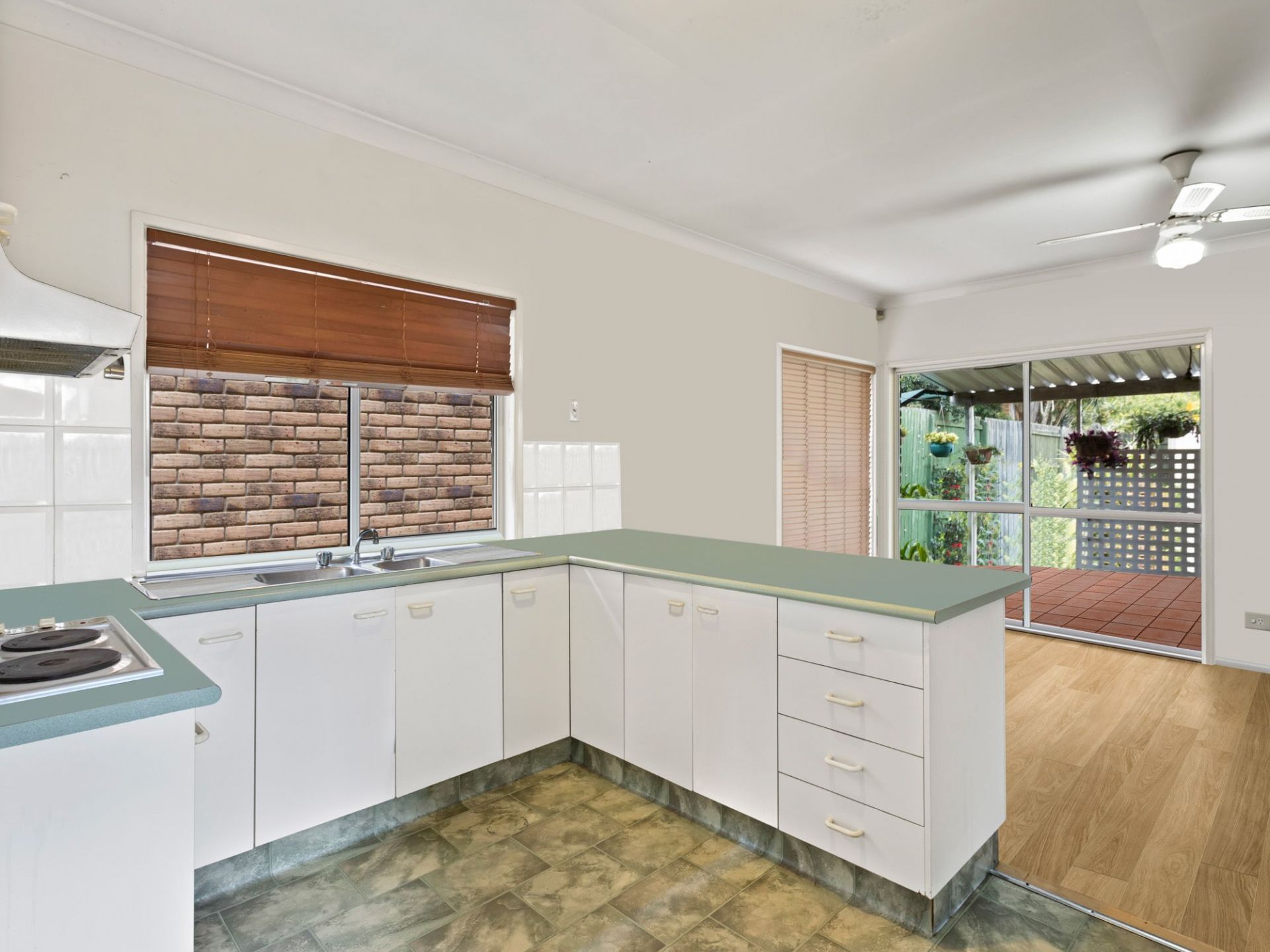 For Sale By Owner Forest Lake QLD 4078 | 17 Robusta Place