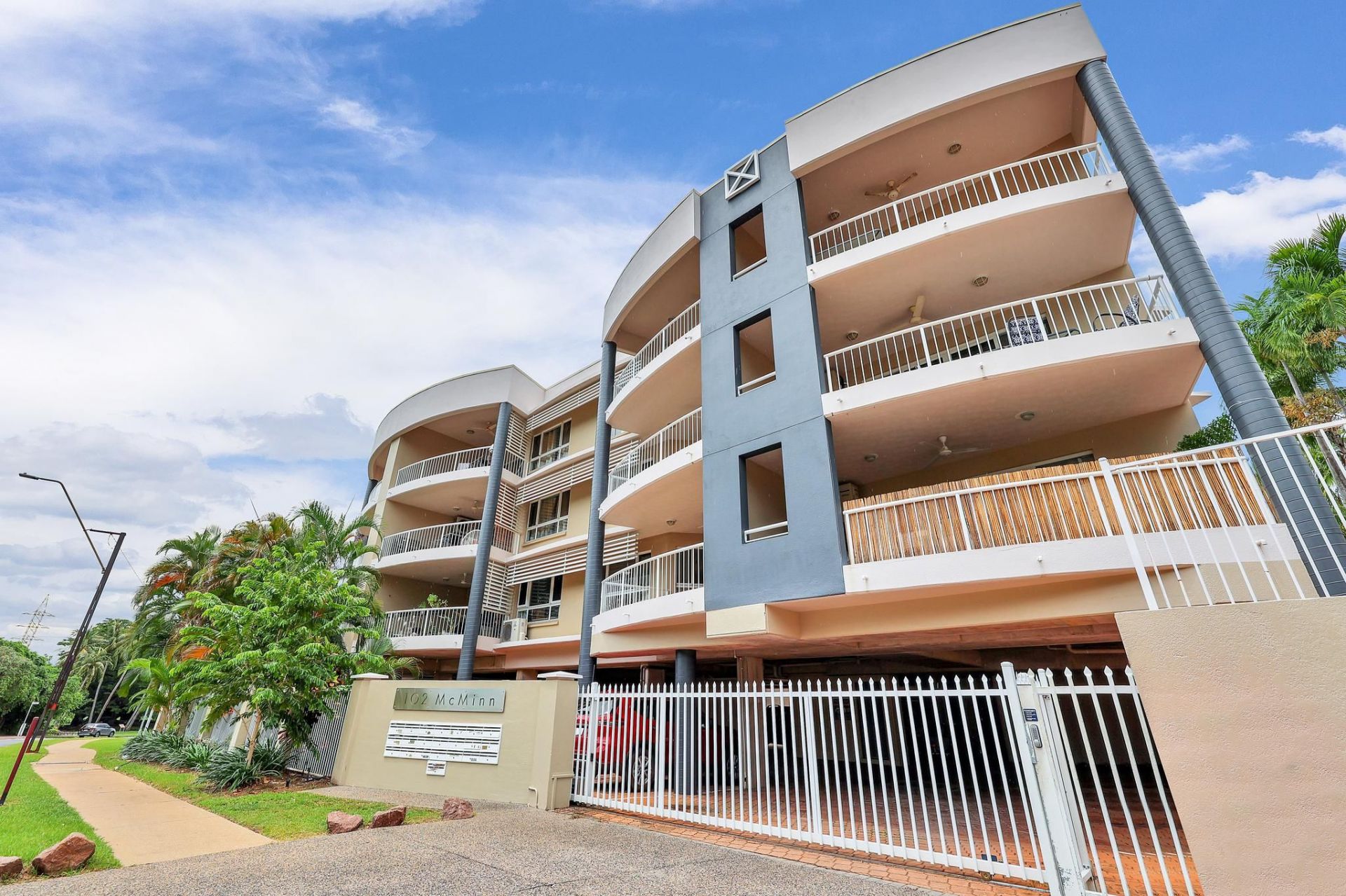For Sale By Owner Darwin NT 0800 20/102 McMinn Street