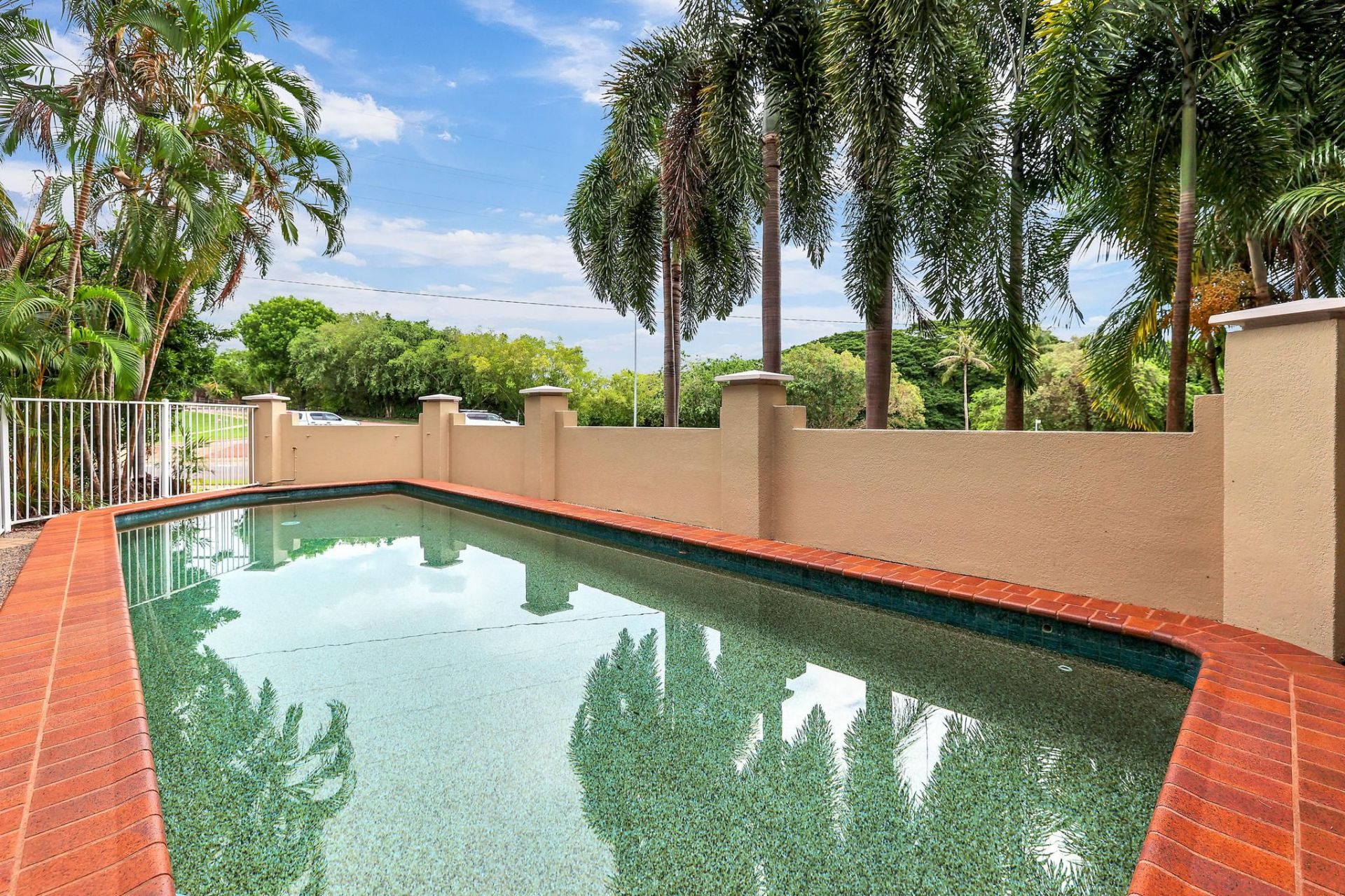 For Sale By Owner Darwin NT 0800 20/102 McMinn Street