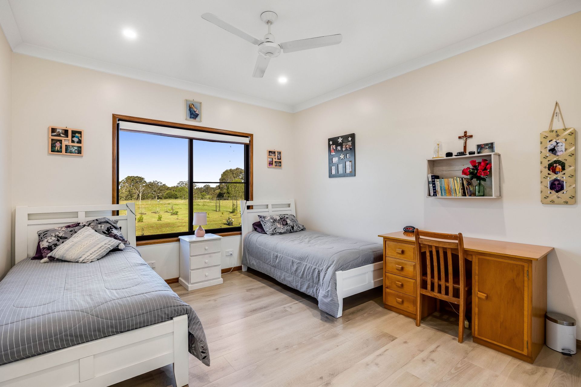 For Sale By Owner Darling Heights QLD 4350 100106 Postle St