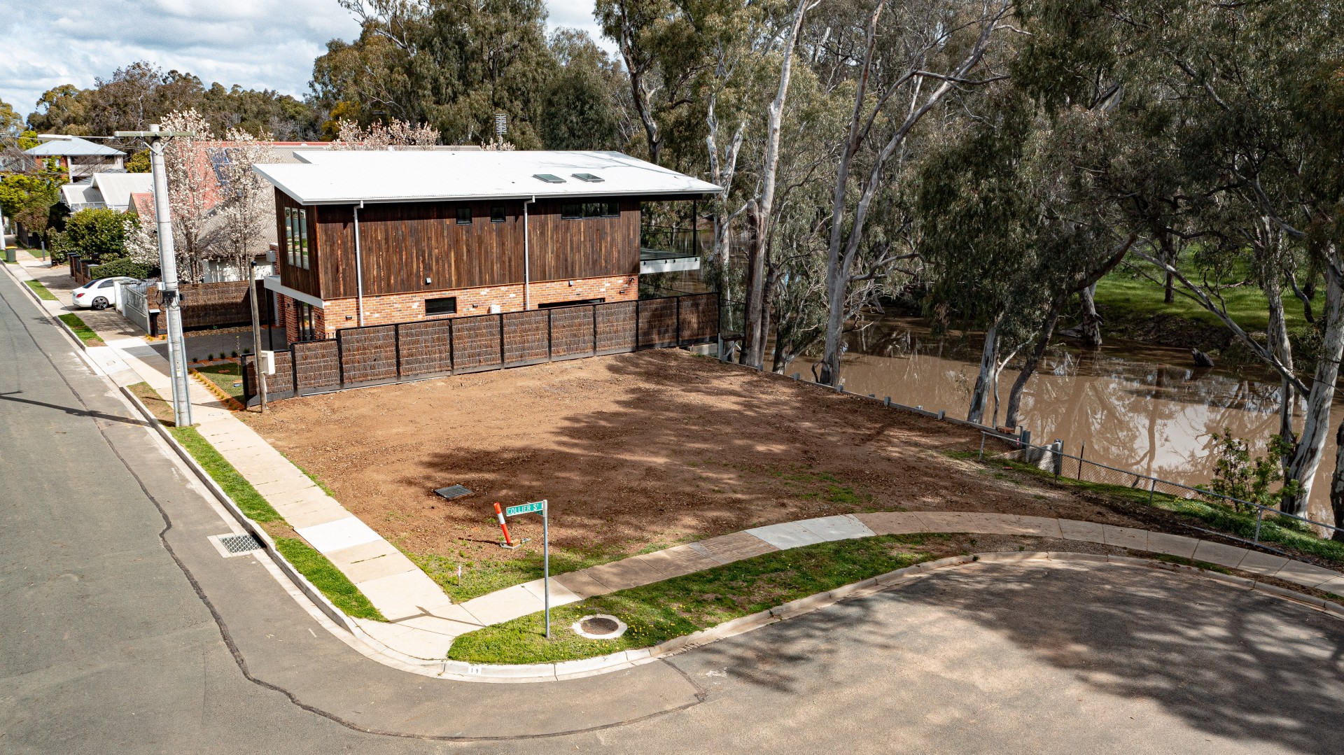 For Sale By Owner Echuca VIC 3564 2/9 River Street