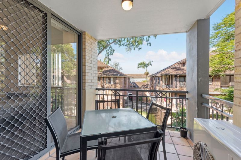 Private Rental 74/300 Sir Fred Schonell Drive, St Lucia, QLD 4067