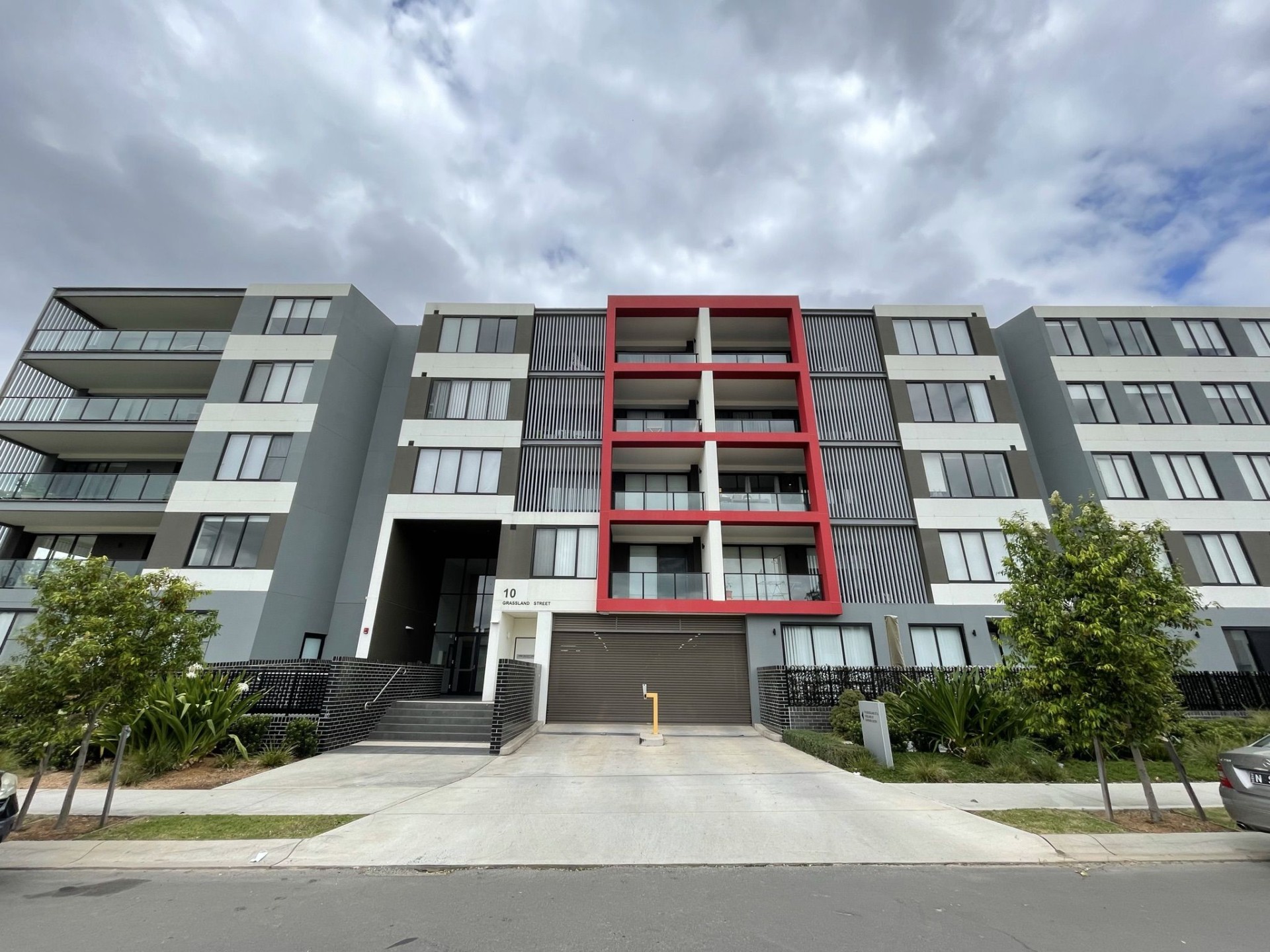 Private Rental 8 Roland Street, Rouse Hill, NSW 2155