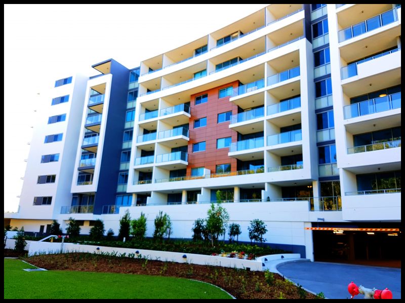 For Sale By Owner Varsity Lakes QLD 4227 1520/397 Christine Avenue