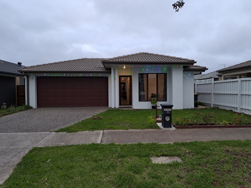 Private Rental 30 Westonbury Drive, Truganina, VIC 3029